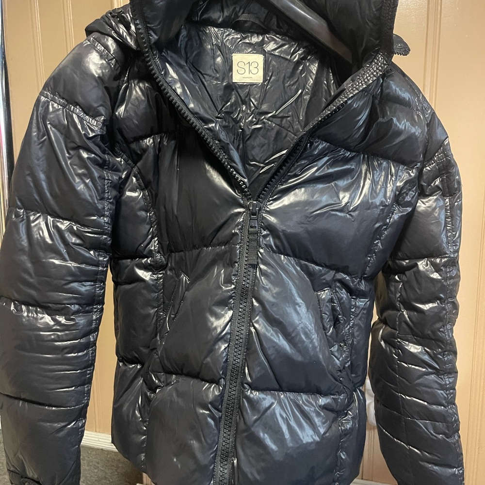 Women's Black Puffer Jacket